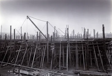 Le ferry brise-glace SS Baikal en construction par Sir W.G. Armstrong Mitchell and Co. Ltd., au chantier naval de Low Walker, Newcastle upon Tyne en 1896, Yard No. 647